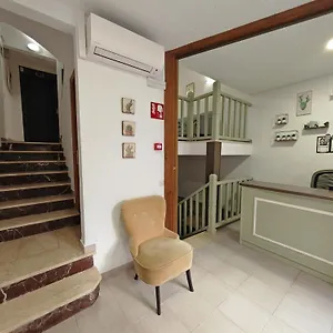 https://hostal-noray.catalonia-hotels.com